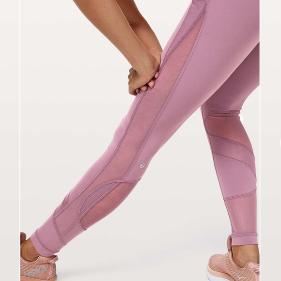 Lululemon Clear The Court Tight *28", Color: Figue/Pink, Size: 6 - Picture 3 of 6